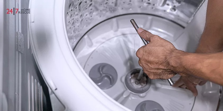 Why Is My Washing Machine Not Draining? The Washing Machine is not Draining and the Engineer is Checking